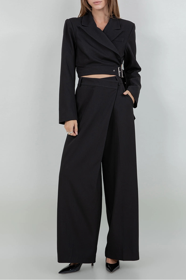 THE KROPPED STRUCTURED BLAZER