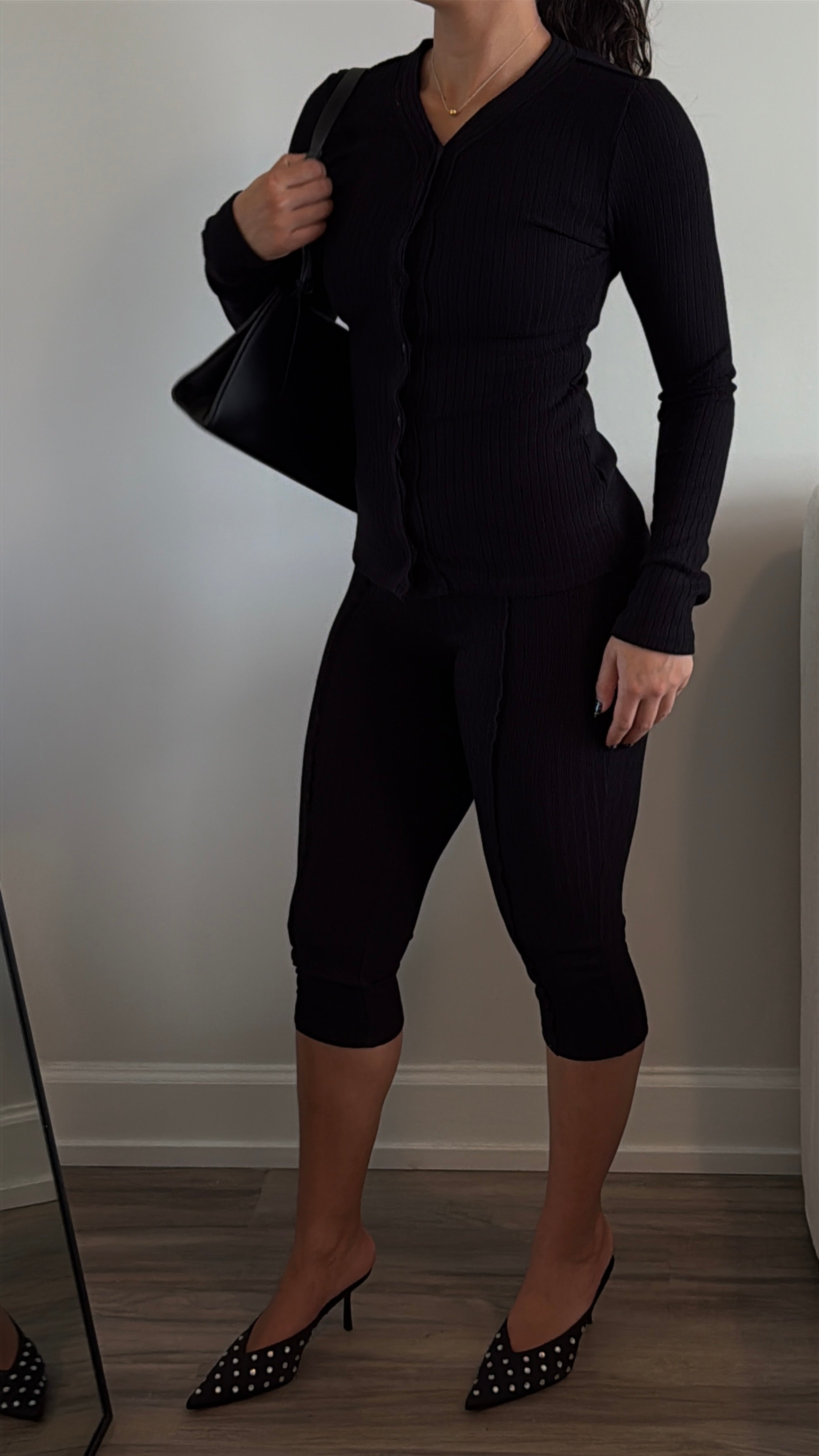 CARDIGAN + KAPRI SET