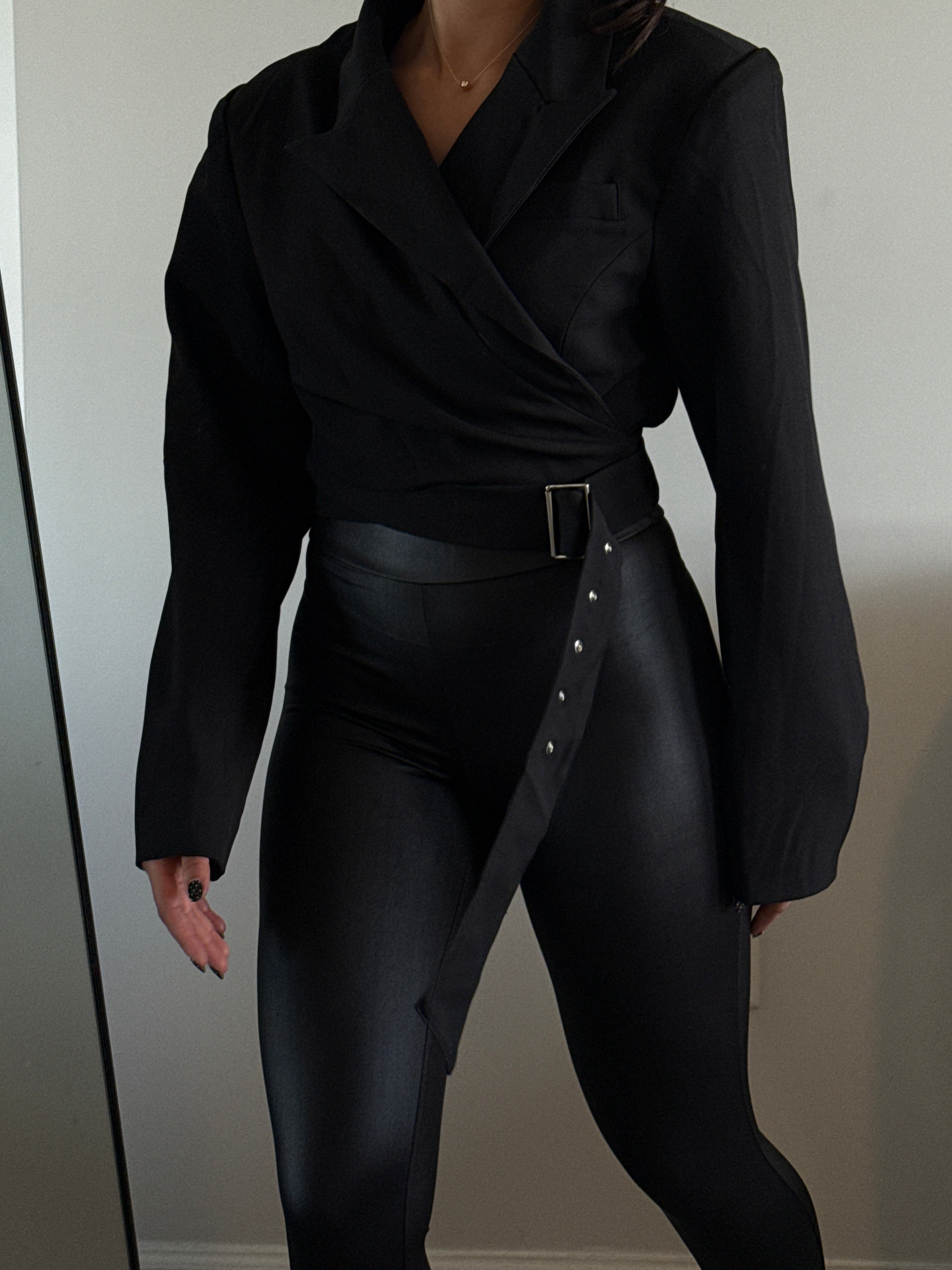 THE KROPPED STRUCTURED BLAZER