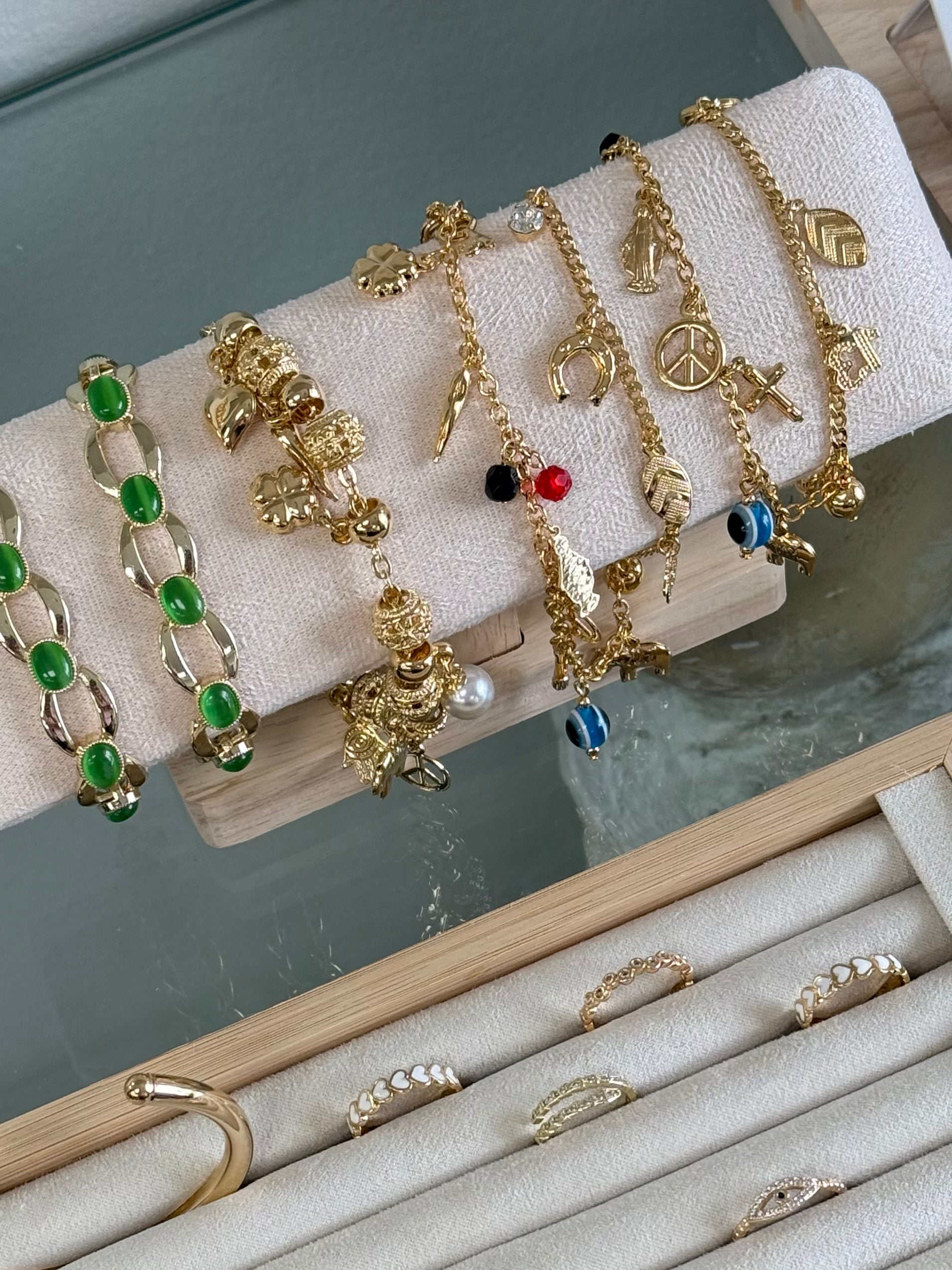 CHARMOSA BRACELET