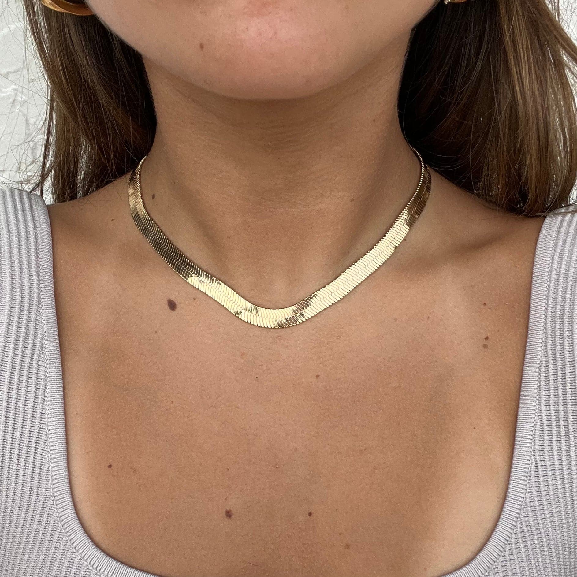 Wide sales gold choker