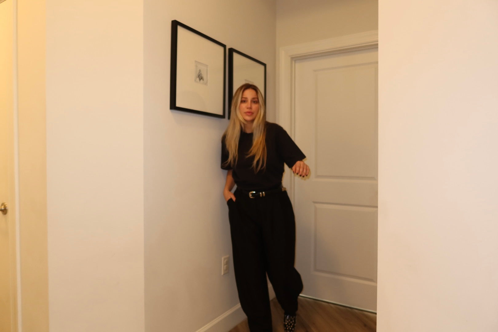VINTAGE BLACK TEE