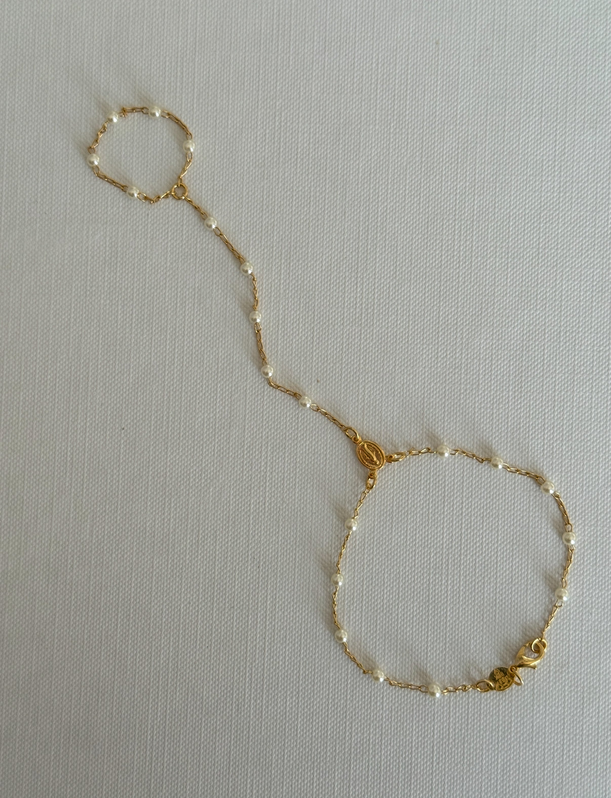 PEARL CHARM HAND CHAIN