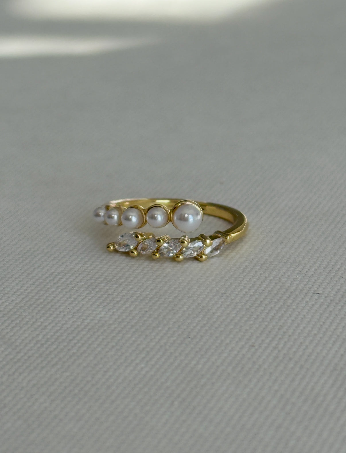 PEARL & KRYSTAL RING