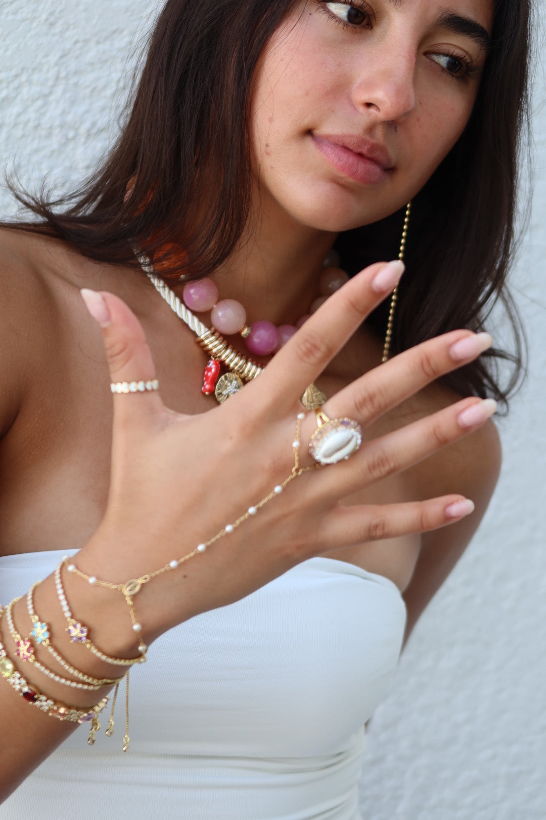 PEARL CHARM HAND CHAIN