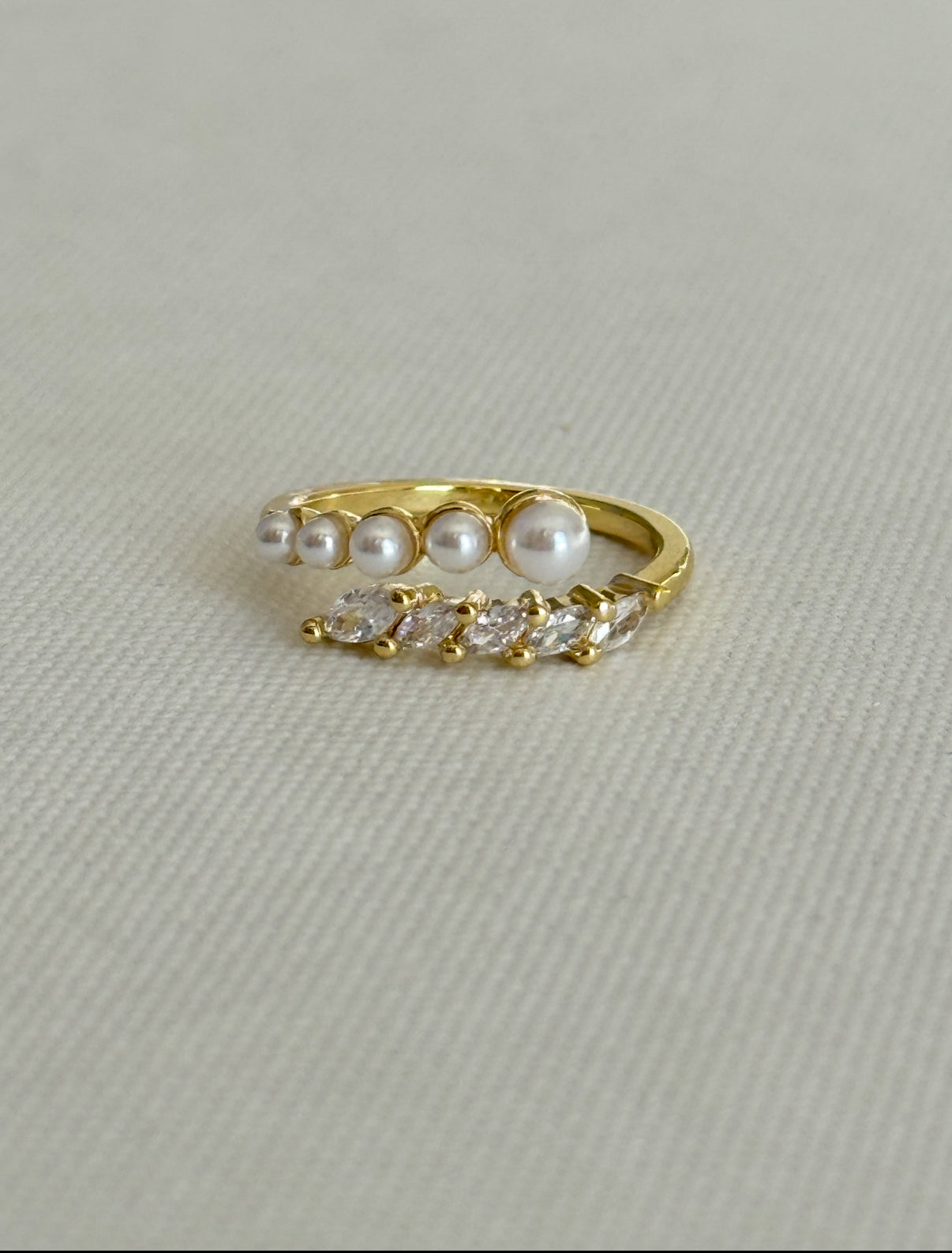 PEARL & KRYSTAL RING